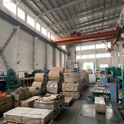 Plaque d'acier certifiée ISO A36 Q195 Q215 Q235 Q255 Ss400 St37 St52 S235jr 20 45 Stocks