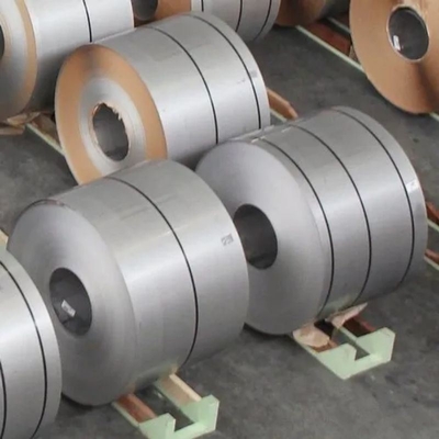 Coils d'acier laminés à froid St12/St13 fournis pour les usines commerciales et à faible teneur en carbone