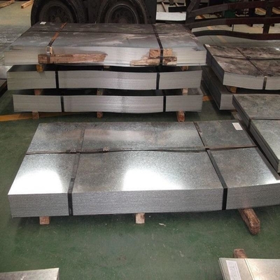 Dx51d Gi Z275 Plaque de toiture galvanisée ondulée revêtue de zinc en stock