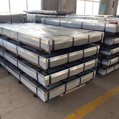 Poids réel Galvanisés en acier ondulé Roofing en fer Tole feuille pour les hangars ont stock
