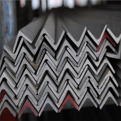 A36 Ss400 Construction Structural Hot Dip Galvanized Angle Fer / acier à angle égal