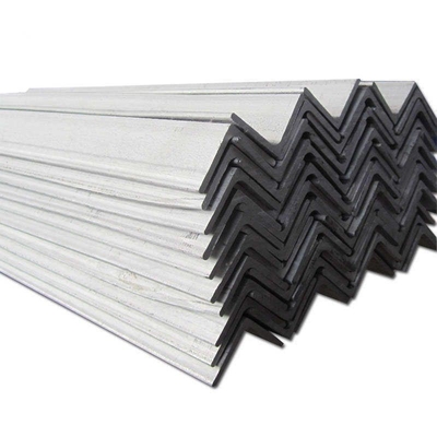 Q235 Ss400 A36 Acier galvanisé Angles laminé à chaud/à froid 3-20 mm épaisseur longueur personnalisée