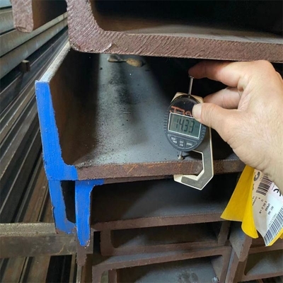 U Channel laminage à chaud profil galvanisé à froid galvanisé en acier de section en forme de C Z W J