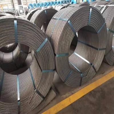 ISO9001 fil d'acier galvanisé pour l'électricité à l'intérieur du rouleau Poids 500 kg-4 tonnes