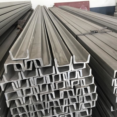 Profil de carreaux galvanisés à chaud pour la construction non perforés Longueur 5-12 m