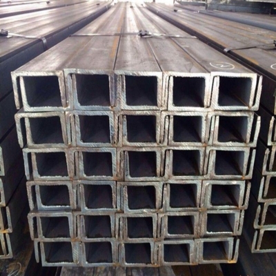 Matériau de construction S235jr Ss400 St37 St52 Canaux en acier à surface plate ou galvanisée