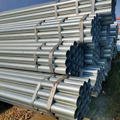 Pipe d'acier galvanisé soudé 5,8 / 6m / 11,8m / 12m tube d'acier au carbone laminé à chaud