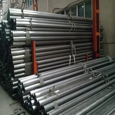 Pipe en acier inoxydable plat ASTM A270 A554 SS304 316L 316 310S 440 1.4301 321 904L 201 Tubes sans soudure carrées en acier inoxydable 12,7-2200 mm