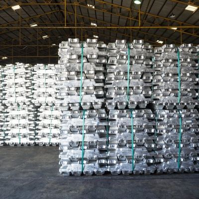 Longueur 1000-6000 mm ou bonne alliage métallique sur mesure Silicium métallique pour lingots/feuille d'aluminium