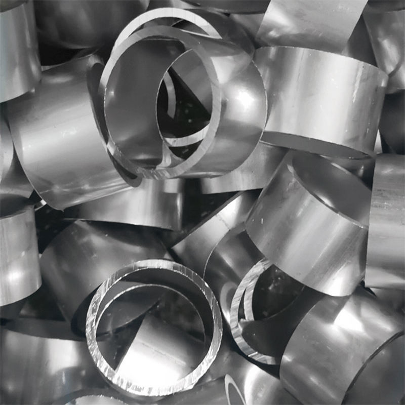 Pipe d'aluminium en rouleau d'or peint, laque matte, revêtue de couleur pour décoration